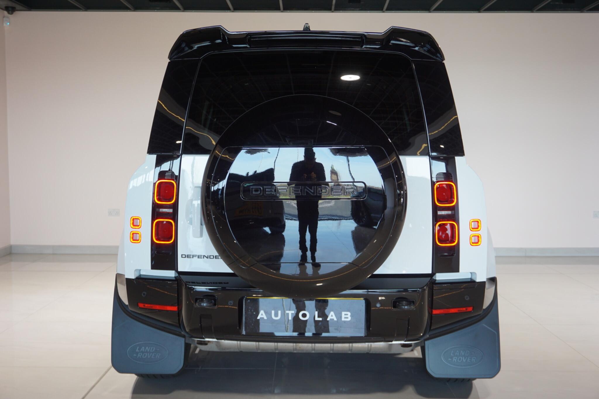 Land Rover Defender 110 2.0 P400e 15.4kWh X-Dynamic HSE SUV 5dr Petrol Plug-in Hybrid Auto 4WD Euro 6 (s/s) (404 ps)